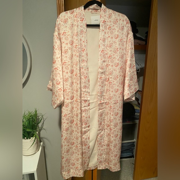 Monody Robe- Wilfred - Picture 3 of 3